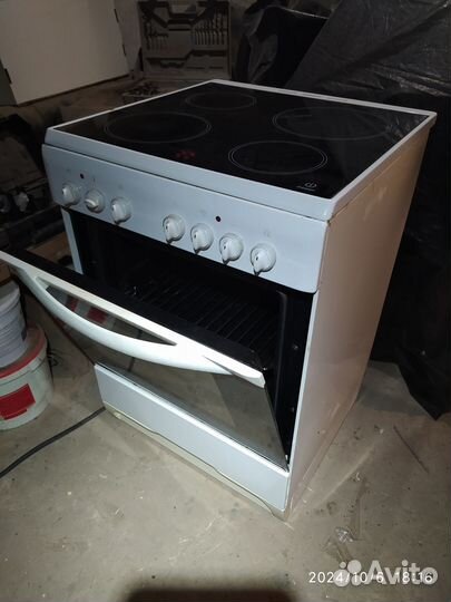 Плита электрическая indesit стеклокерамика