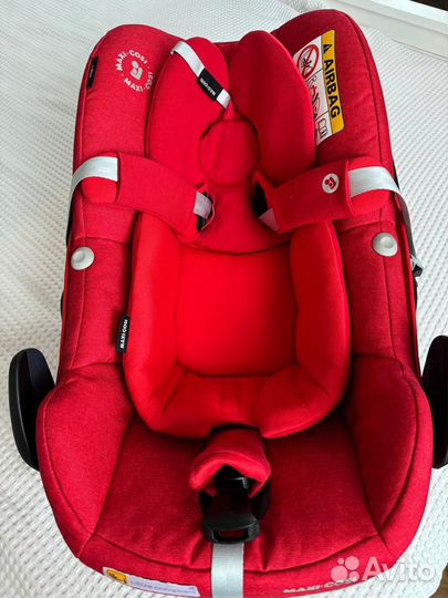 Автокресло Maxi-Cosi Pebble Pro i-Size Nomad Red