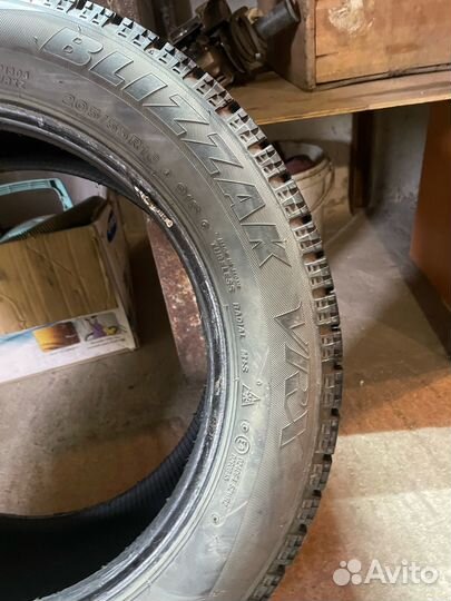 Bridgestone Blizzak VRX 205/55 R16