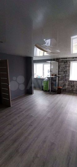 2-к. квартира, 47 м², 1/3 эт.