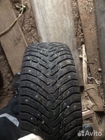 Nokian Tyres Hakkapeliitta 8 225/55 R16 47V