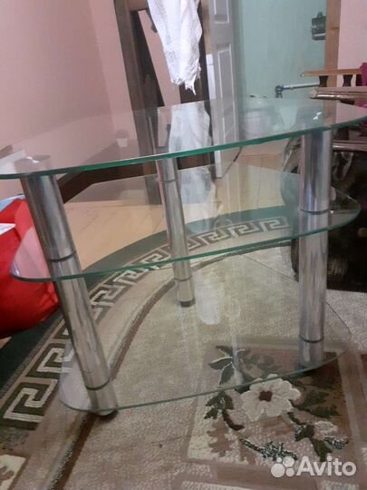 Стеклянная тумбочка