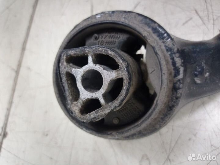 Рычаг нижний передний правый Bmw X5 F15 2016