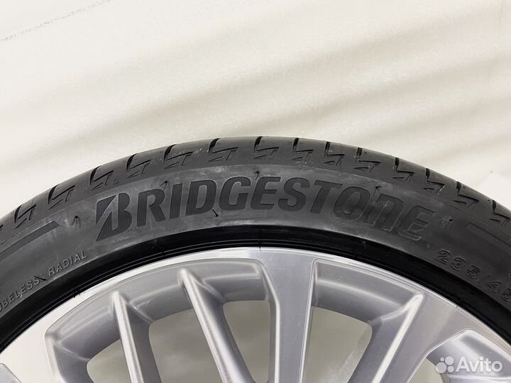 Bridgestone Turanza T005 235/45 R18 94W
