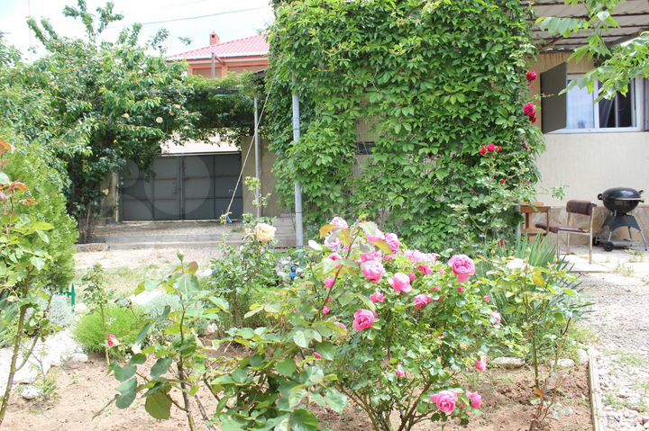 Дом 72 м² на участке 4 сот.