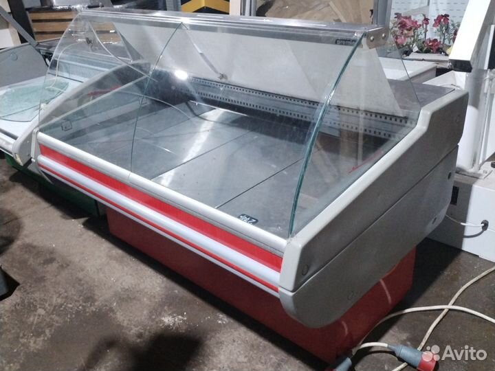 Холодильная витрина