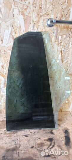 Стекло двери задней правой Solaris