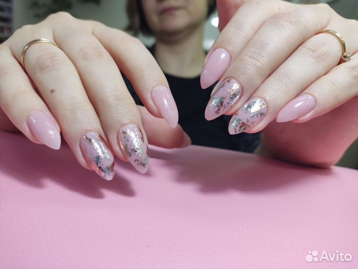 Маникюр, педикюр, гель лак