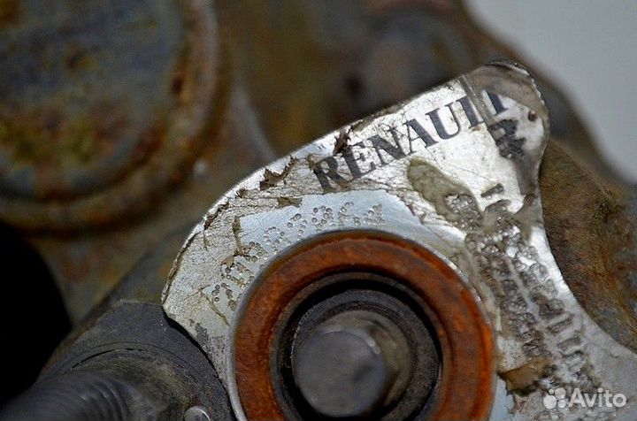 Суппорт переднего моста, левый renault trucks Premium 2 (01.05)