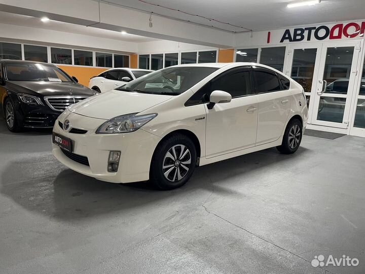 Toyota Prius 1.8 CVT, 2010, 200 000 км