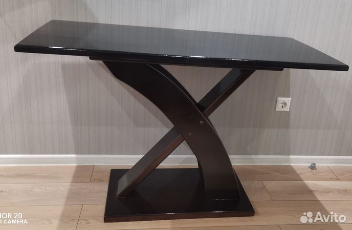 Кухонный стол