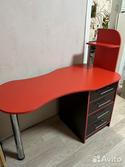 Стол для маникюра бу