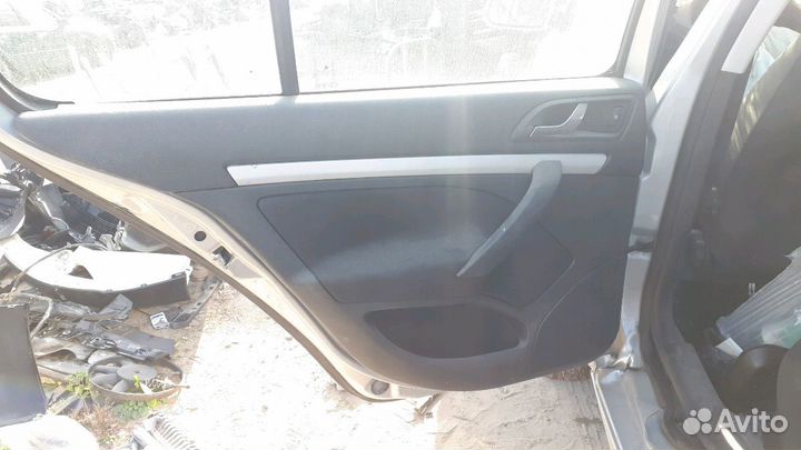 Обшивка задняя левая правая Octavia A5