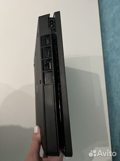 Игровая приставка ps4 бу