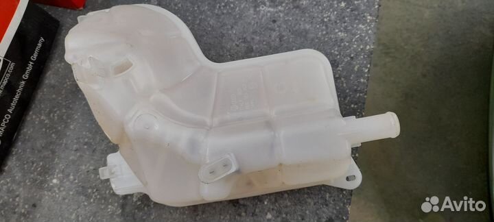 Бачок расшерительный audi