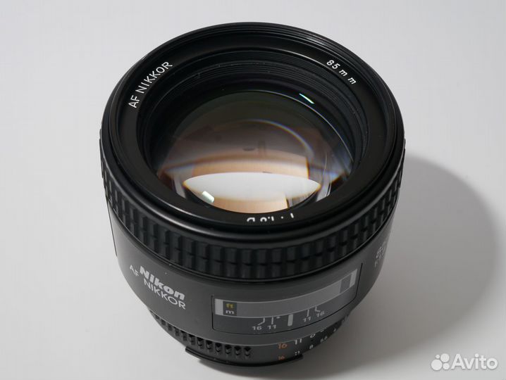 Nikon AF Nikkor 85mm 1.8D