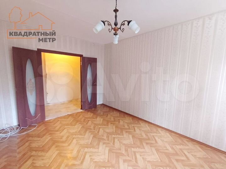 2-к. квартира, 50 м², 4/9 эт.