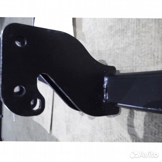 Фаркоп Ford Foсus 3 хетчбек твердое крепление шара