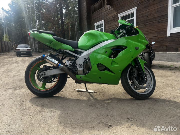 Kawasaki ZX9R
