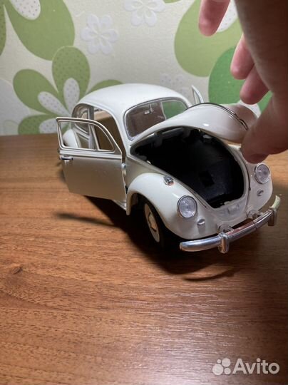 Модели автомобилей 1:18 volkswagen kaefer