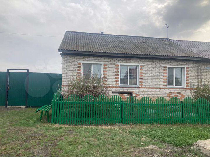 Дом 63 м² на участке 12 сот.