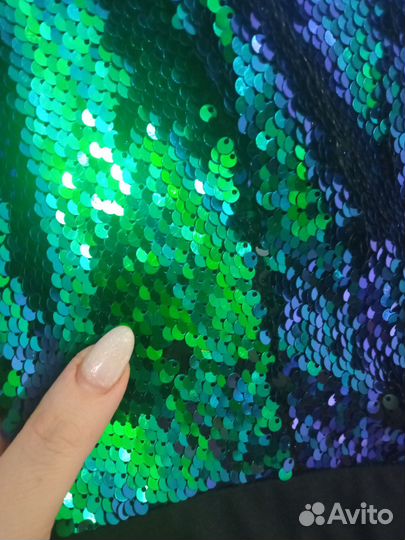 Нарядный новогодний комбинезон с пайетками