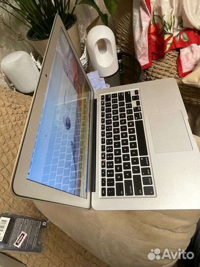 MacBook Air 13, 2014 c 128gb SSD, core I5 1.4ghz/4