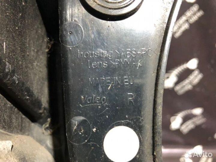 Фонарь наружный правый Nissan Qashqai J10E 1.6