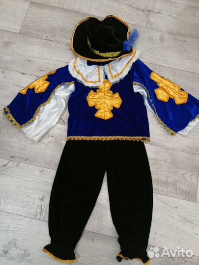 Костюм мушкетера