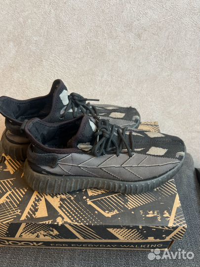 Кроссовки текстильные 36-37