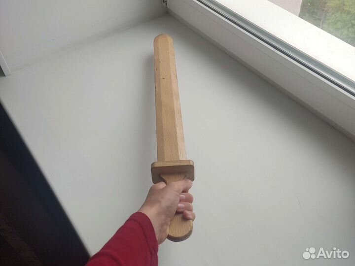 Деревянные меч яигрушка