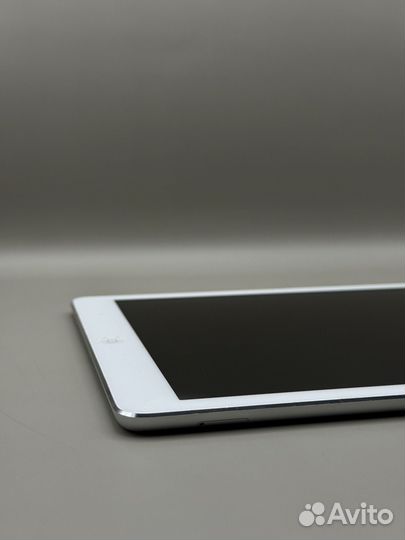 Планшет apple iPad air 5