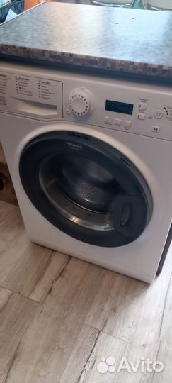 Продам стиральную машину Hotpoint Ariston vmsf6013