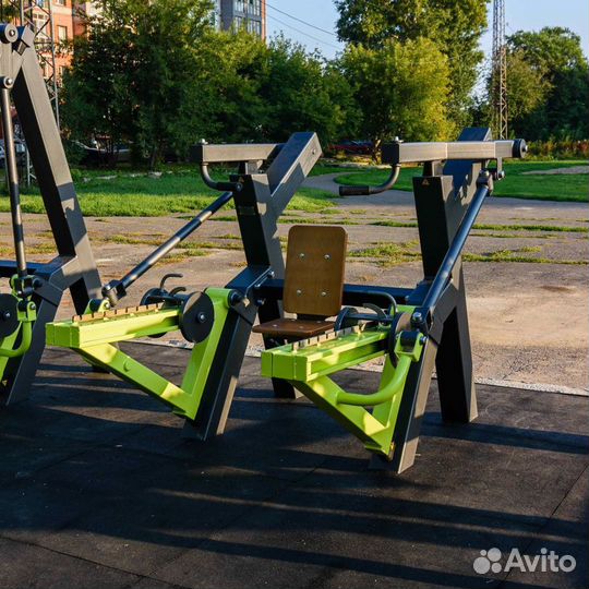 Уличный тренажер Жим вверх с переменной нагрузкой