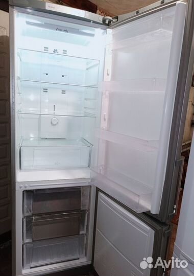 Холодильник Hotpoint Ariston no frost