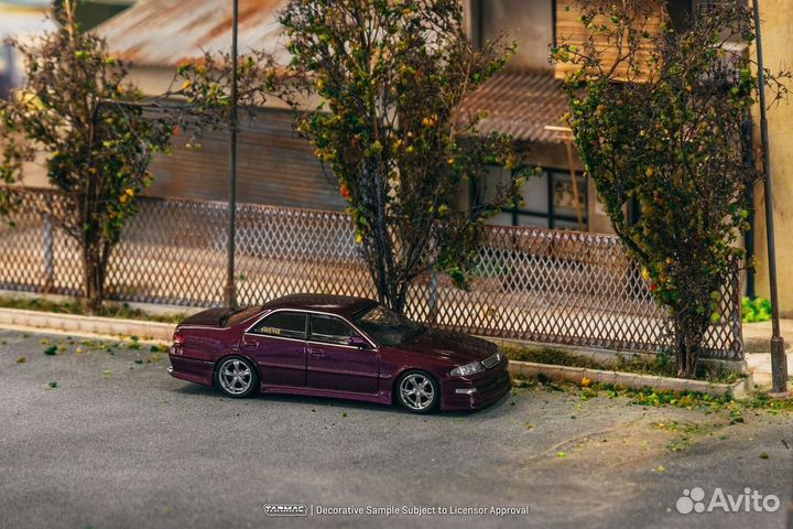1/64 Tarmac Works Toyota Mark II JZX100 (Новая)