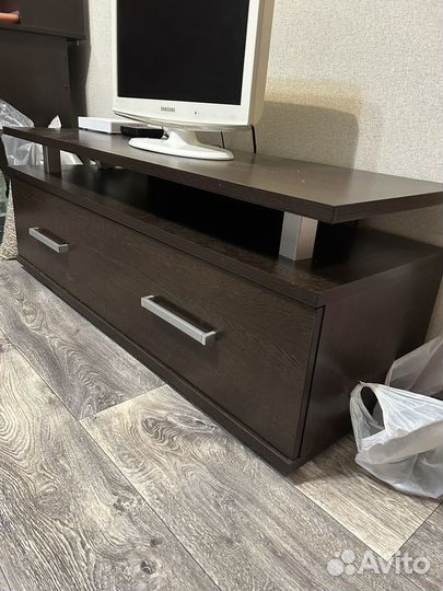 Тумба под телевизор