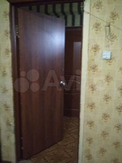 Комната 11 м² в 6-к., 2/2 эт.