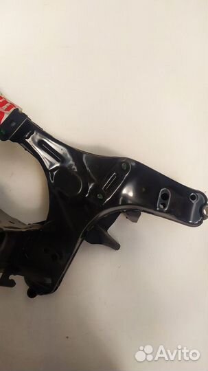 Подрамник зад. Nissan 554011YA0A