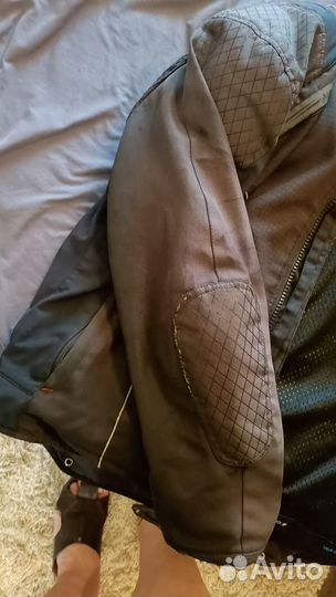 Мотокуртка с защитой