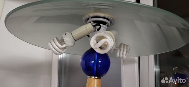 Лампа настольная