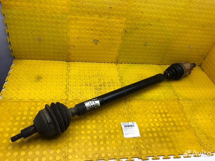 Вал приводной (Полуось) правый Volkswagen Polo CWV