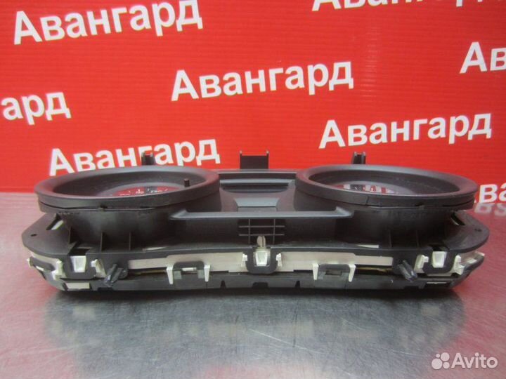 Щиток приборов Renault Megane 2 K4J 2004