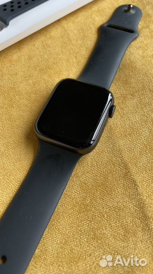 Apple watch se 44 mm