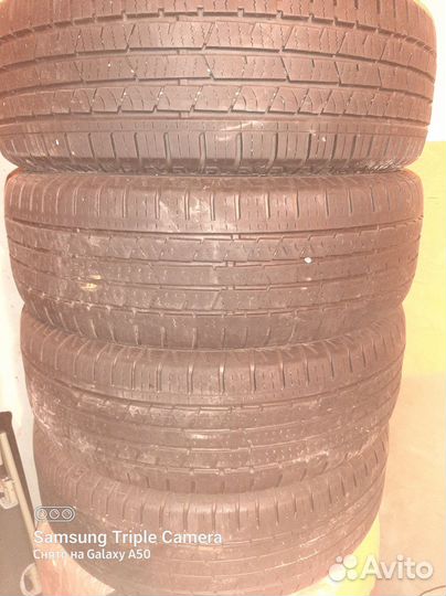 Continental ContiCrossContact LX 215/65 R16