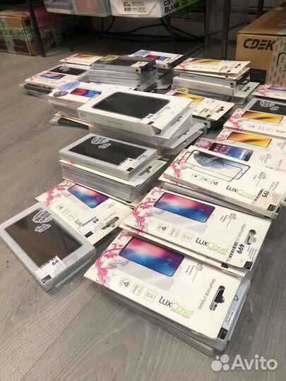 Чехлы на разные модели смартфонов