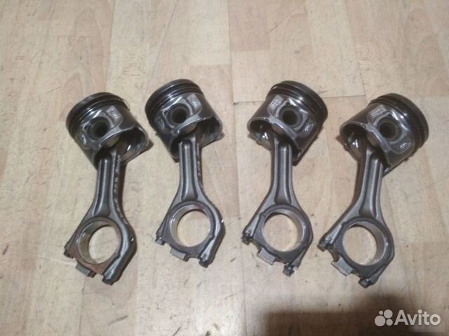 Поршень с шатуном Land Rover Range Rover Evoque