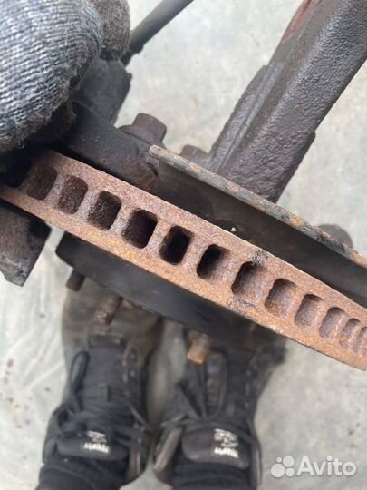 Ступица передняя левая Toyota Vanguard ACA33 2azfe