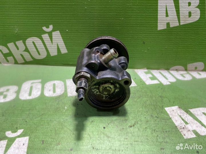 Насос гидроусилителя руля Renault Megane