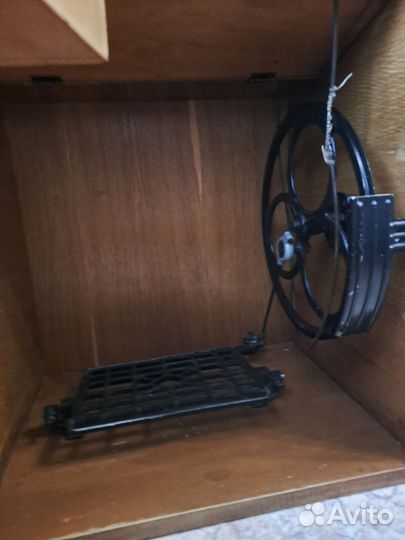 Швейная машинка 